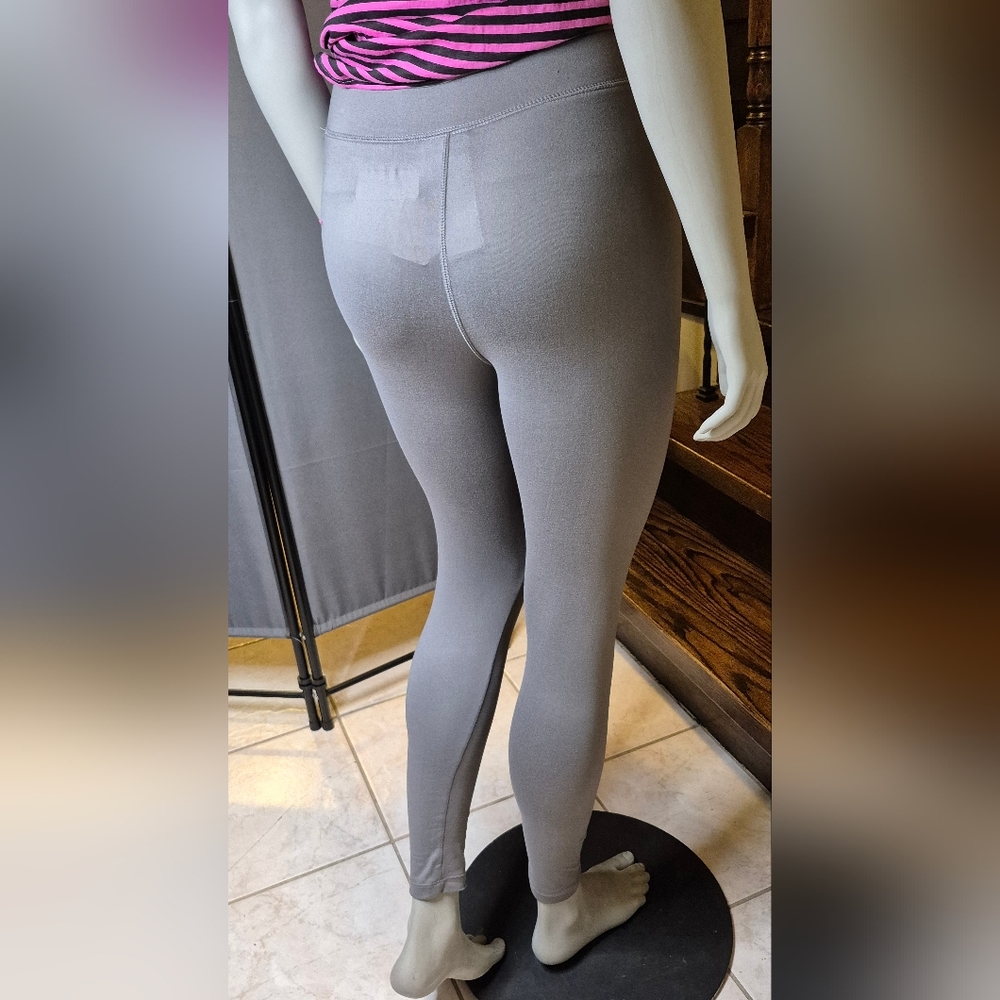 Hurley Charcoal Leggings with Hurley Color Label - Picture 8 of 16